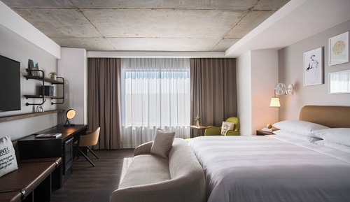 Habitación, 1 cama de matrimonio grande (Mobility/Hearing Access, Roll-In Shwr)