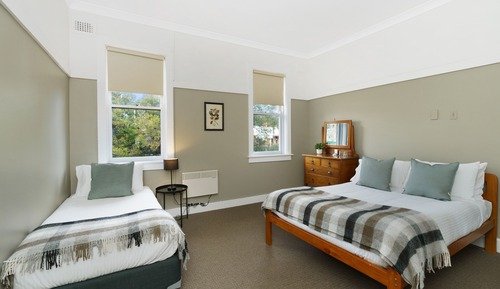 Habitación triple, baño compartido