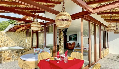 Habitación Deluxe, 1 cama de matrimonio grande, vistas a la montaña