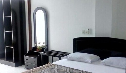 Habitación básica doble, 1 cama doble, baño privado