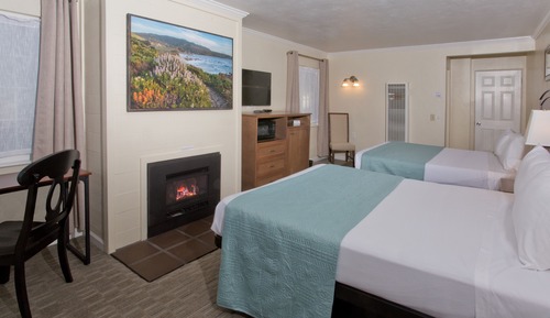Habitación estándar, 2 camas de matrimonio, chimenea