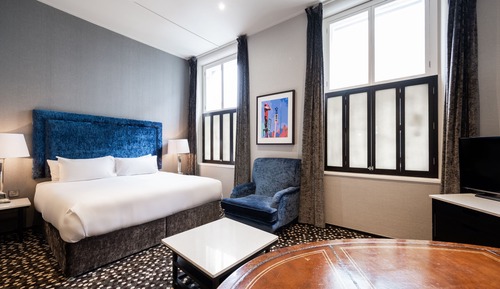 Habitación cuádruple Deluxe, bañera