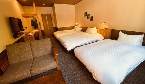 Twin Room with Shower- Non-Smoking