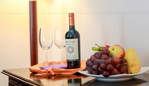 Habitación básica con 1 cama doble o 2 individuales, 1 habitación, bañera, vistas a la ciudad