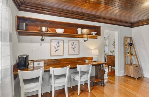 Downtown Apartamento | Downtown Flat with Free Parking