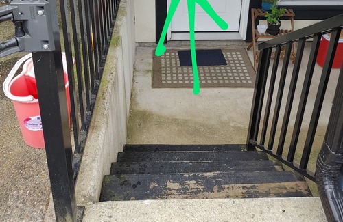 Burnaby Casa | Separated entrance one bedroom suit in central Burnaby