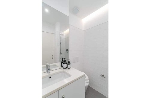 Santo Amaro Apartamento | Casa Boma Lisboa-Architect Apt with Private Terrace-Alcantara III