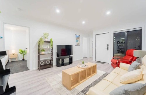 Bendigo Casa | Modern Bendigo Haven Near Hospital: Comfort & WiFi