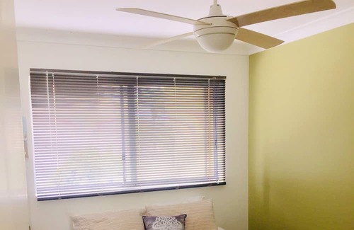 South Yunderup Casa | Absolute River Front - 2 b/room, fully equipped, pool, jetty, close boat ramp