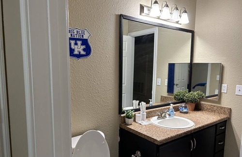Lexington Apartamento | Spacious 2 bedroom home, close to UK/Keeneland/Fayette Mall/Summit at Fritz Farm
