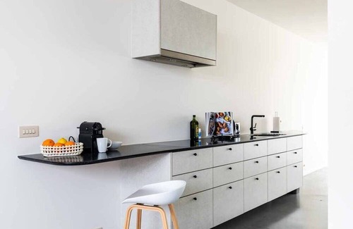 Stalingrad Apartamento | Stunning 2BR designed app centre of Brussels