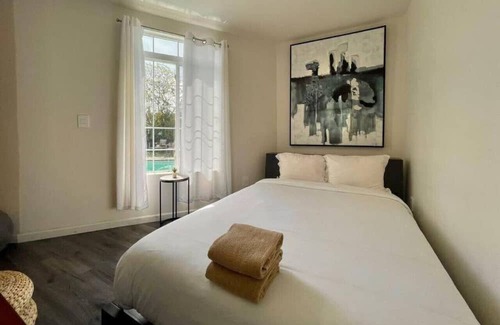 Ladera Heights Casa | Modern House by the pool - MK4-WIN