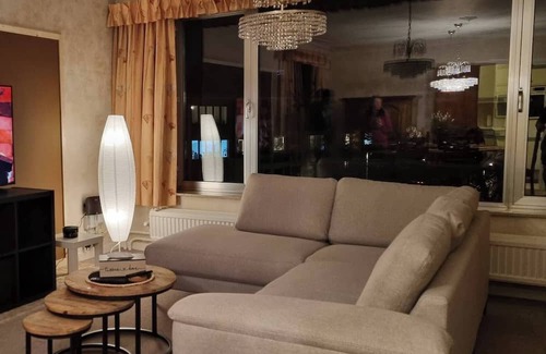 Deurne Apartamento | Superb Flat 3 Bedrooms Private Parking