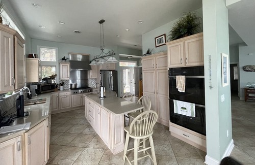 Erie Casa | Beautiful Beachfront Property. Available lunar eclipse week! Path of totality 😎