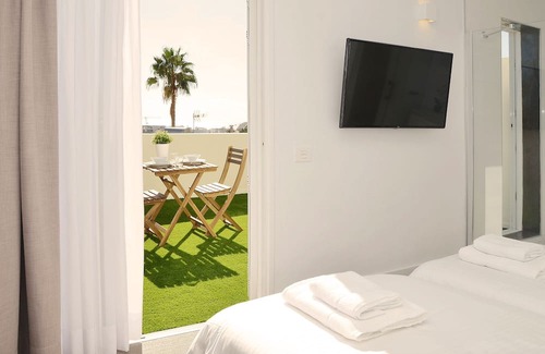 Santa Cruz de Tenerife Apartamento | Great studio penthouse of 25 m2, with a large and terrace overlooking the sea and all of Santa Cruz