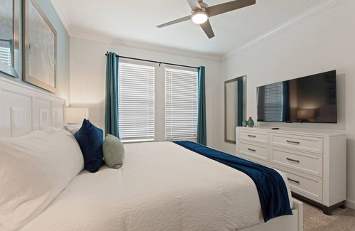 Kissimmee Villa | Private Pool, Spa and Premium Resort Amenities Included!