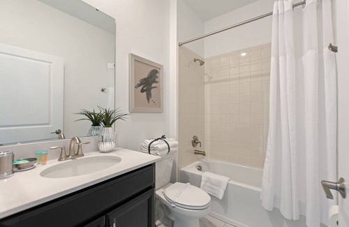 Kissimmee Villa | Private Pool, Spa and Premium Resort Amenities Included!