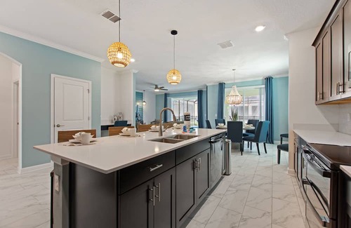 Kissimmee Villa | Private Pool, Spa and Premium Resort Amenities Included!