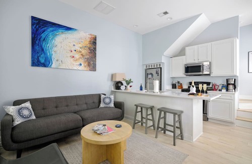 North Charleston Casa | Bird Song : Recently Renovated in Mixson!