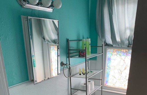 Norfolk Casa | Rustic Ocean View Beach House - BEST Location in Ocean View! 2 bed/1 bath House