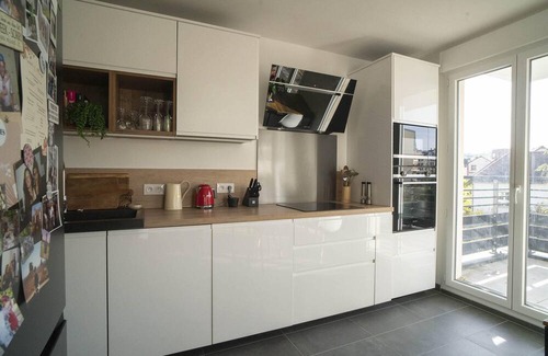 Puteaux Apartamento | Modern Apt With Balcony Near Paris