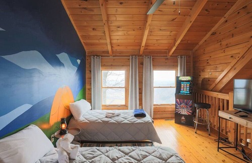 Sevierville Casa | Remarkable Views !! Pet Friendly Cabin