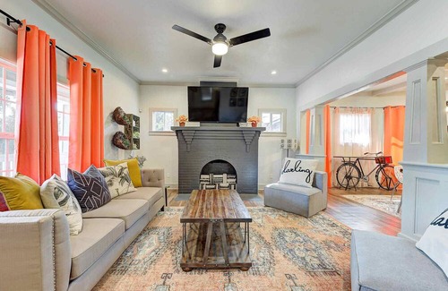 Central Oklahoma City Casa | Cottage Chic- Less than 5 mins to Plaza District