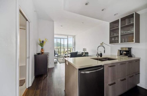 Downtown Eastside Apartamento | Bright and Modern One Bed Penthouse