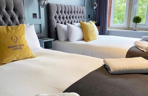 Kirkdale Hotel | Phoenix Hotel Liverpool