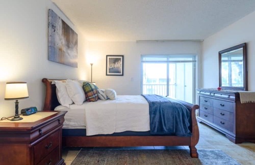 Weston Condominio | Classy Comfortable Condo - Close to everything