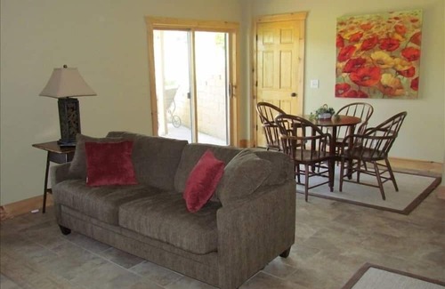 Dubuque Cabina | Las cabañas Lorelei '¡No solo un lugar, sino una experiencia!' Las Edelweiss