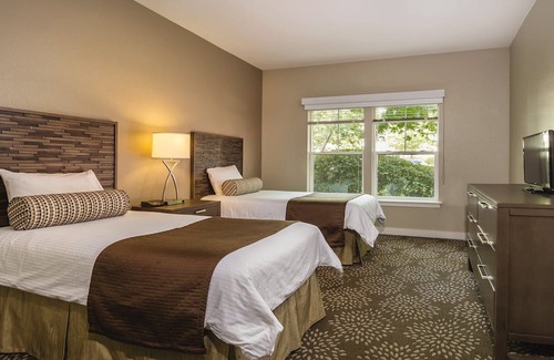 Windsor Casa | Windsor / Healdsburg Wine country resort Condos 3BEDROOM !! 2BA Sleeps8 NIZA !!