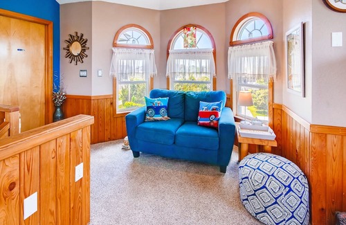 Salvo Casa | Sumérjase en la isla sol! Vista al mar, piscina con calentador solar gratis, bañera de hidromasaje, se admiten perros