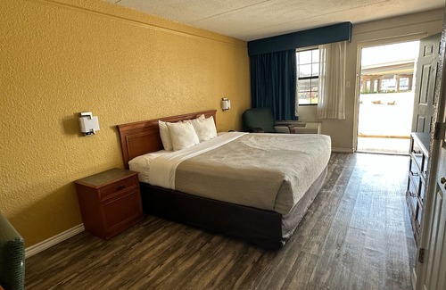 Nacogdoches Hotel | Super 8 By Wyndham Nacogdoches Near University