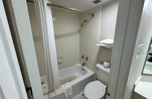 Nacogdoches Hotel | Super 8 By Wyndham Nacogdoches Near University