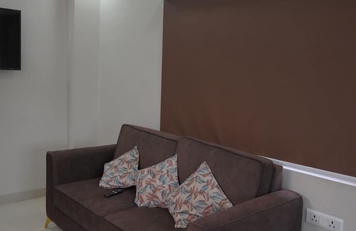 Kolkata Hotel | Yuvi Grand Residency