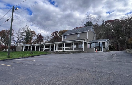 Chaplin Hotel | Chaplin Inn & Suites