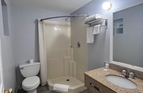 Chaplin Hotel | Chaplin Inn & Suites