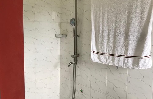 Atimpoku Casa | Alberjah Traincity Guesthouse