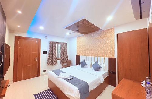 Puri Hotel | Shri Sudama Puri