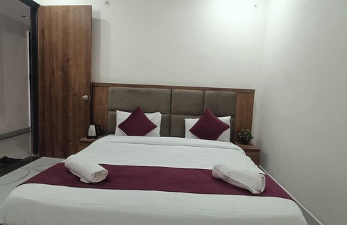 Haraiya Hotel | Hotel Tirth Heritage RamMandir Ayodhya