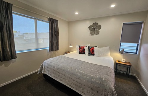 Te Awamutu Hotel | ASURE Albert Park Motor Lodge