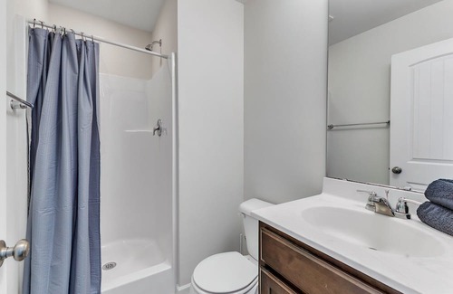 Southwest Raleigh Casa | Upscale 3BR TownhouseMins to Downtown