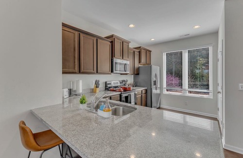 Southwest Raleigh Casa | Upscale 3BR TownhouseMins to Downtown