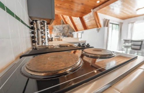 Three Rivers Cabina | Sequoia Vintage A-frame River Retreat