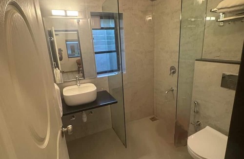 Varca Hotel | White Sands Resort & Spa