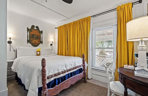 Carrabelle Hotel | The Old Carrabelle Hotel