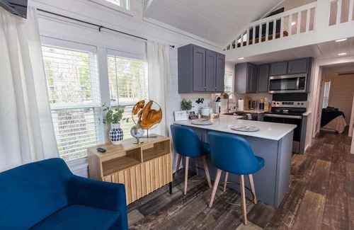 Dover Casa | Captain's Quarters