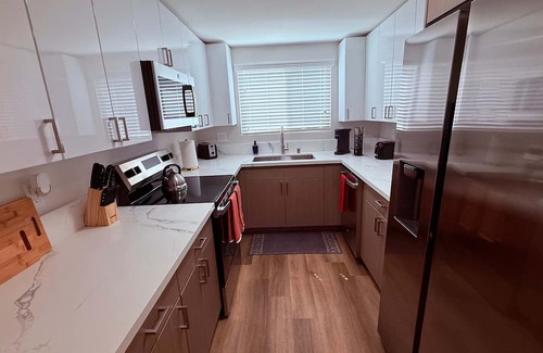 South Redondo Apartamento | Oneluxstay 3BR Home Near the Beach