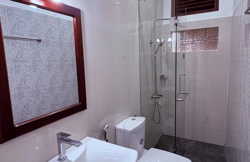 Thiranagama Hotel | Drifters hotel